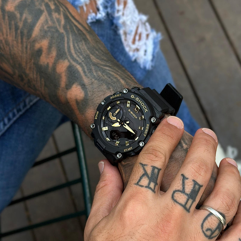 G-SHOCK GA-2200 - Compre 1 & leve 2