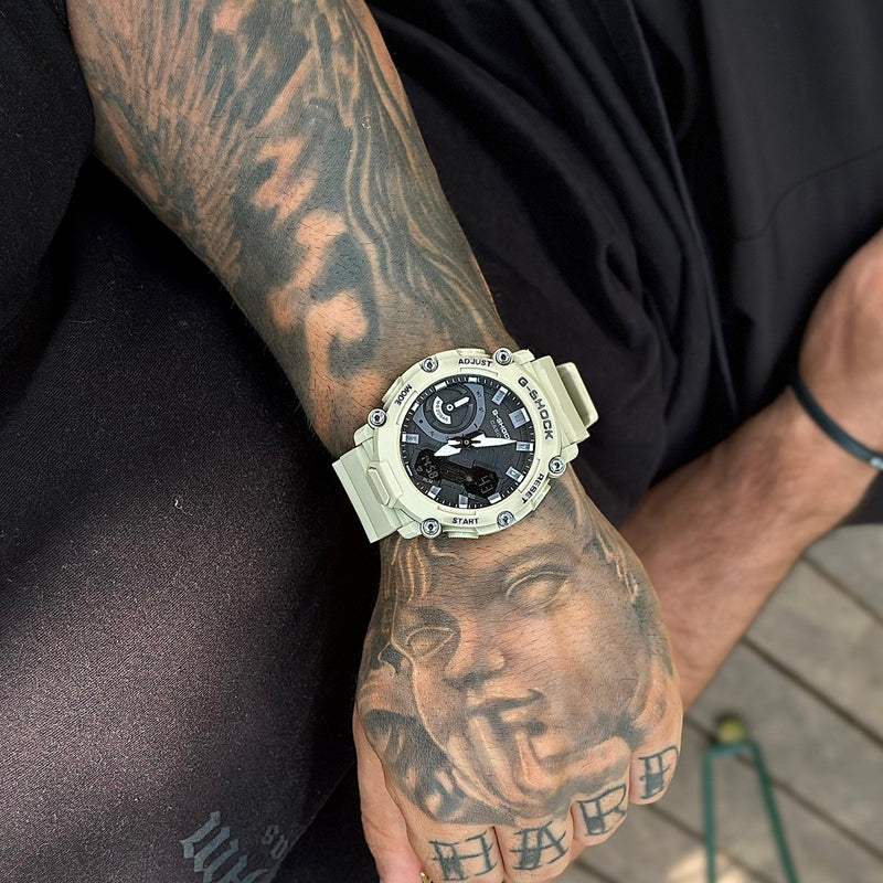 G-SHOCK GA-2200 - Compre 1 & leve 2