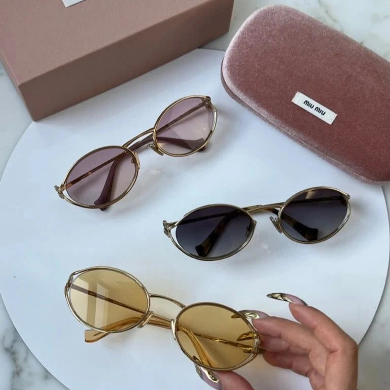 [COMPRE 1, LEVE 2] Óculos de Sol MIU MIU Solar - Frete grátis + Brinde Exclusivo